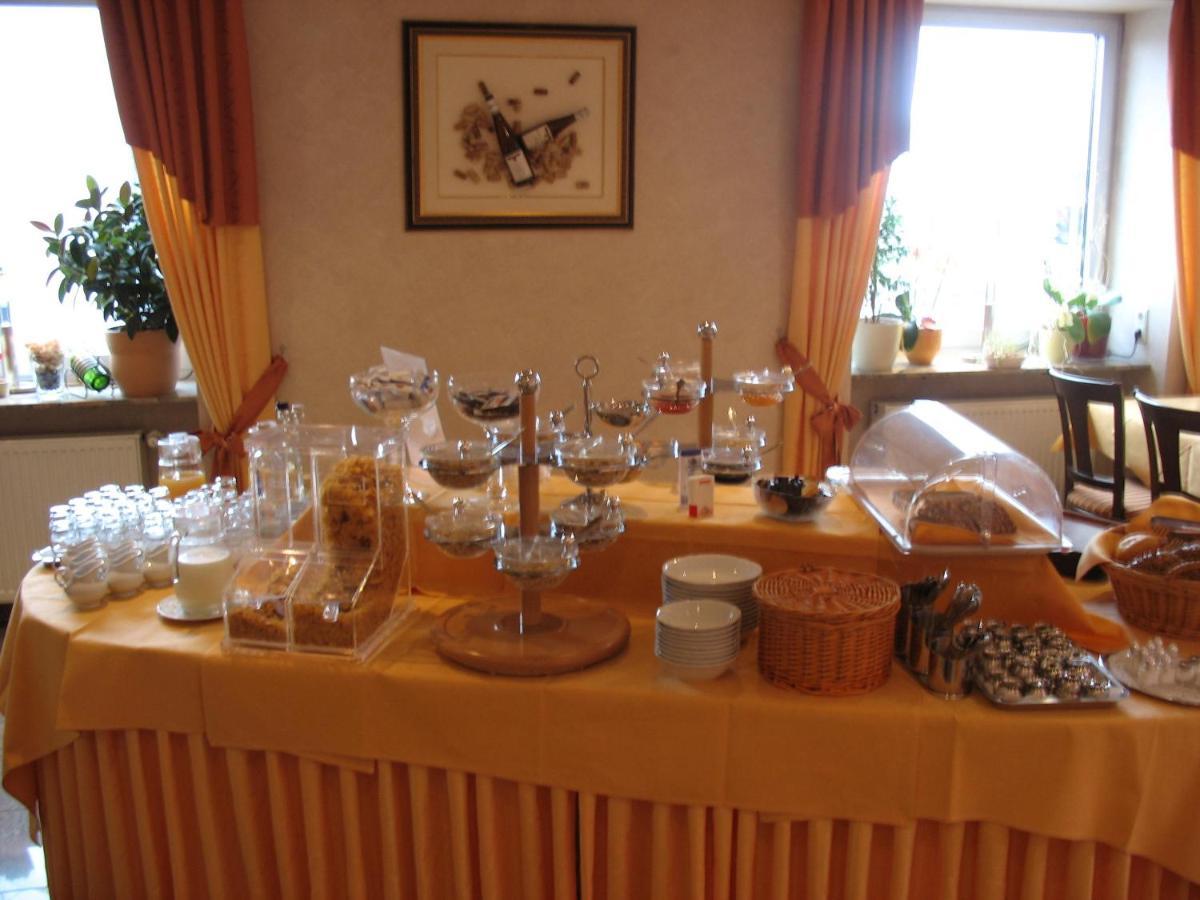 Hotel Martin Limburg an der Lahn Bagian luar foto