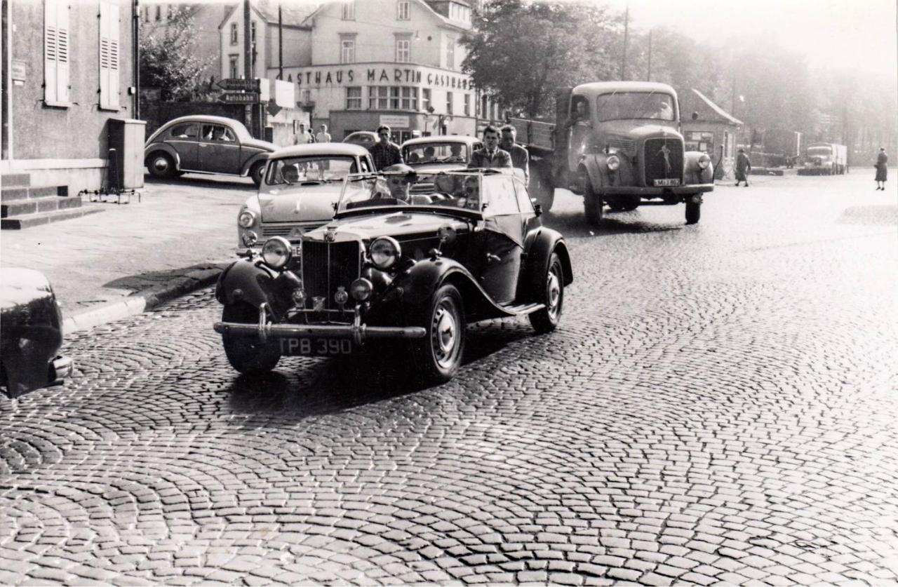 Hotel Martin Limburg an der Lahn Bagian luar foto