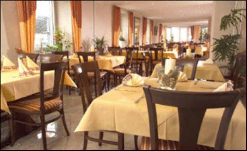 Hotel Martin Limburg an der Lahn Bagian luar foto