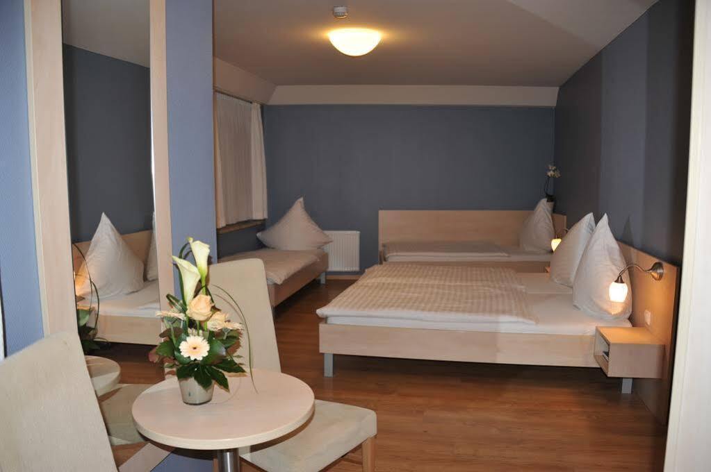 Hotel Martin Limburg an der Lahn Bagian luar foto